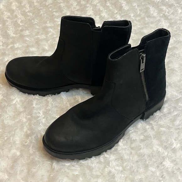 Sorel Women's Emelie II Black Boots Size 7 - Picture 3 of 11